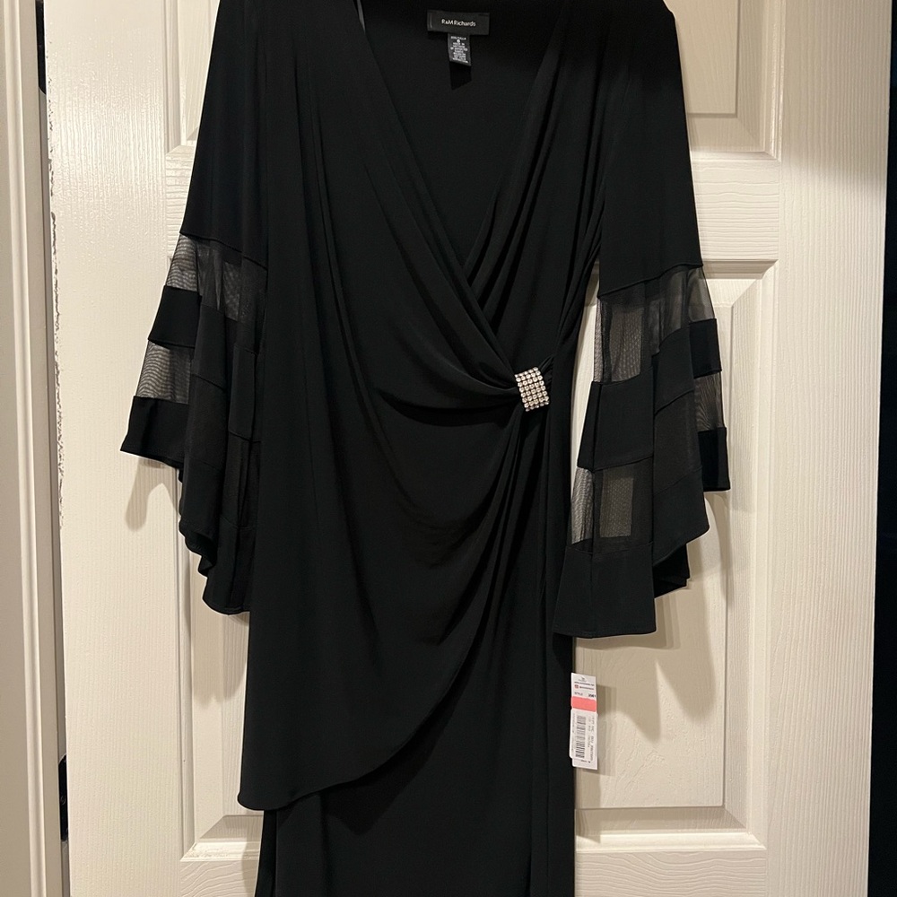 Elegant Black Dress with Flared Sleeves